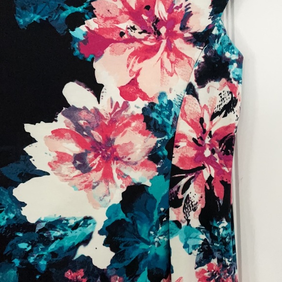 Size 8, NWT 95/5 poly span London Times - Picture 7 of 7